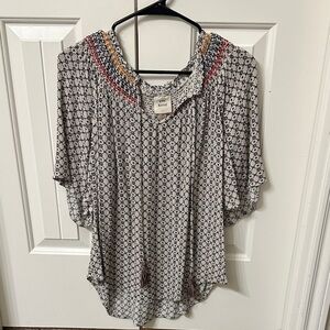 Knox Rose Cream Geometric Print Peasant Blouse with Multicolor Smocked Neck
